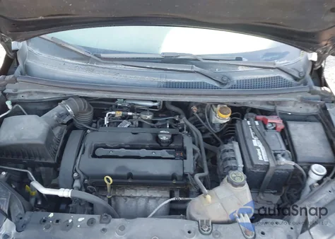 2015 Chevrolet Sonic Lt Auto z USA, uszkodzony, nr VIN 1G1JC6SH2F4141535